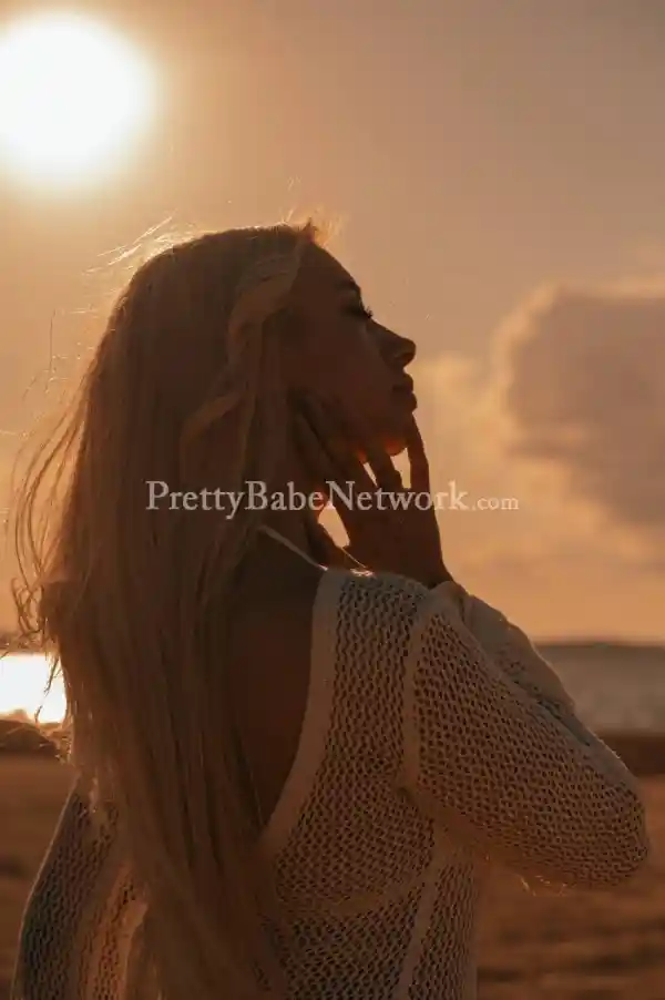 Meet Agata Open-minded Blonde Polish Escort in Bangalore